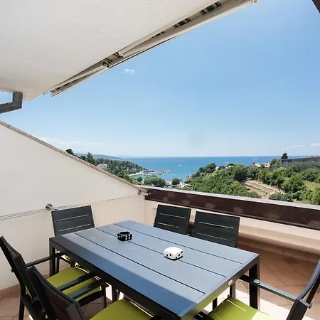 Delfin Apartment *