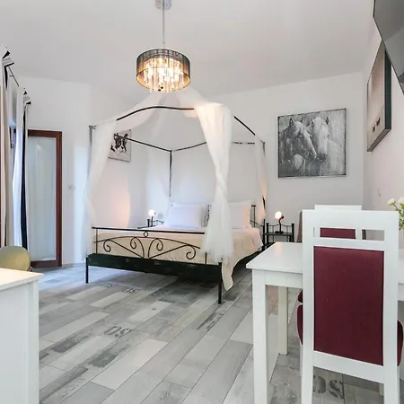 Delfin Apartment