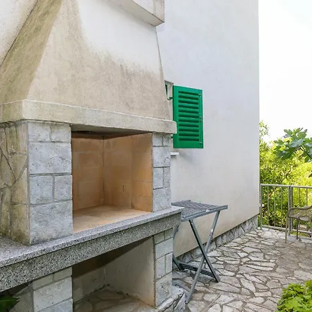Delfin Apartment *