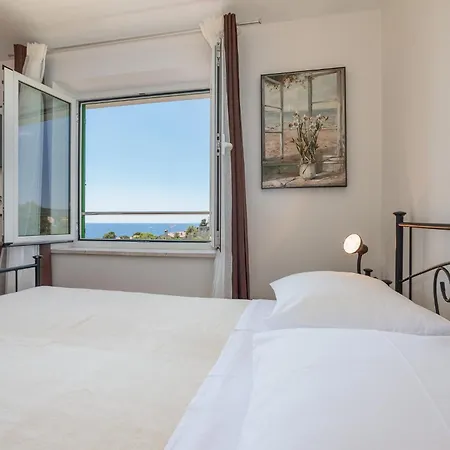 Apartment Delfin